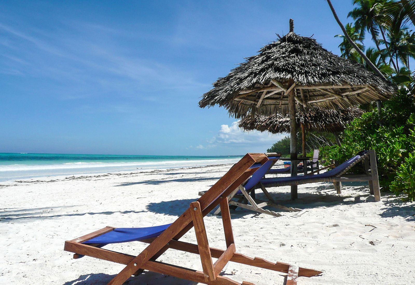 17 Days Migrations, Gorilla Trekking & Beach Adventure